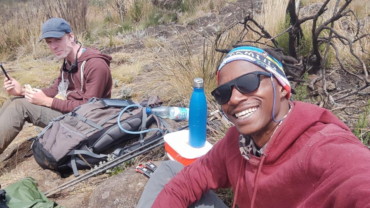 Mai Kilimanjaro Home Stay Marangu Buitenkant foto