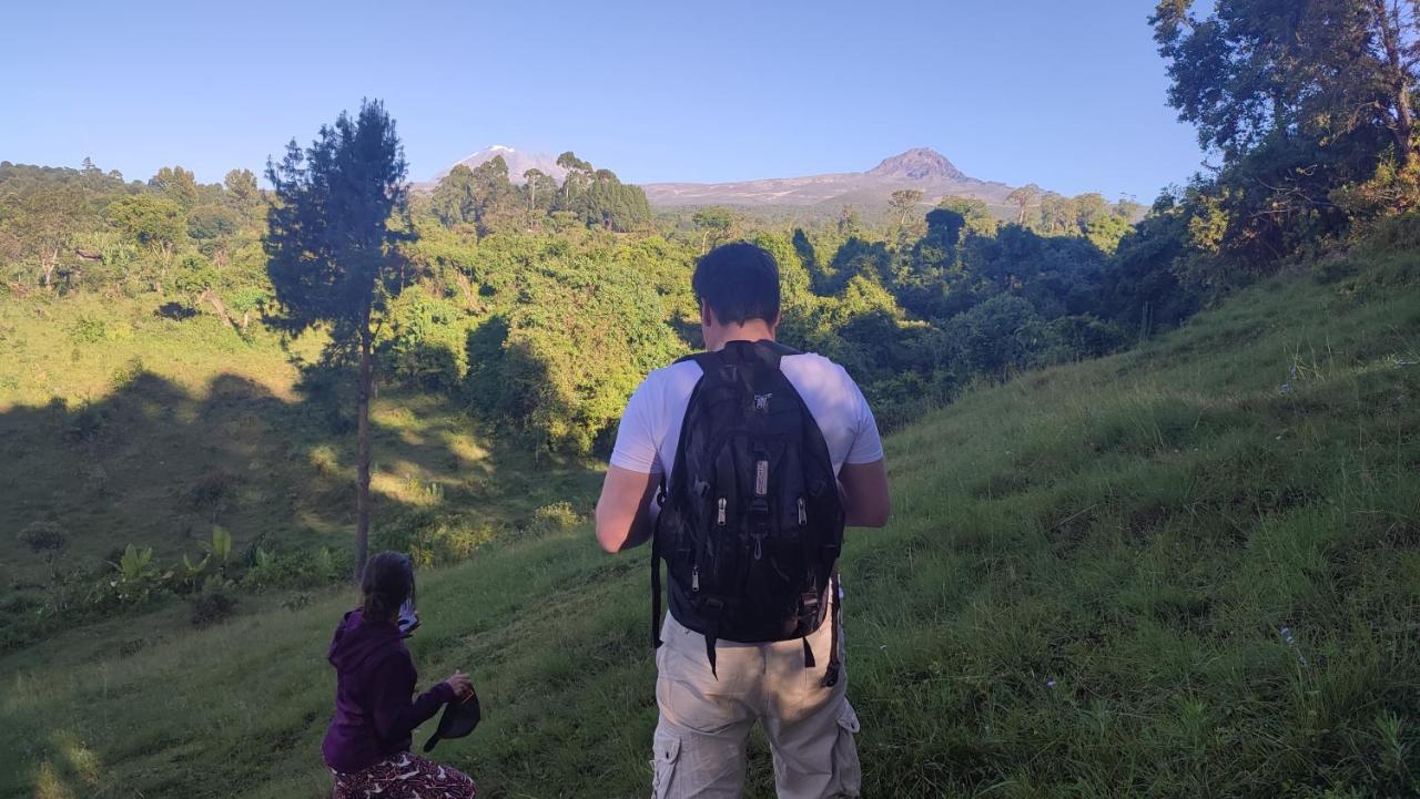 Mai Kilimanjaro Home Stay Marangu Buitenkant foto