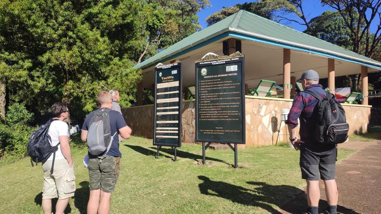 Mai Kilimanjaro Home Stay Marangu Buitenkant foto