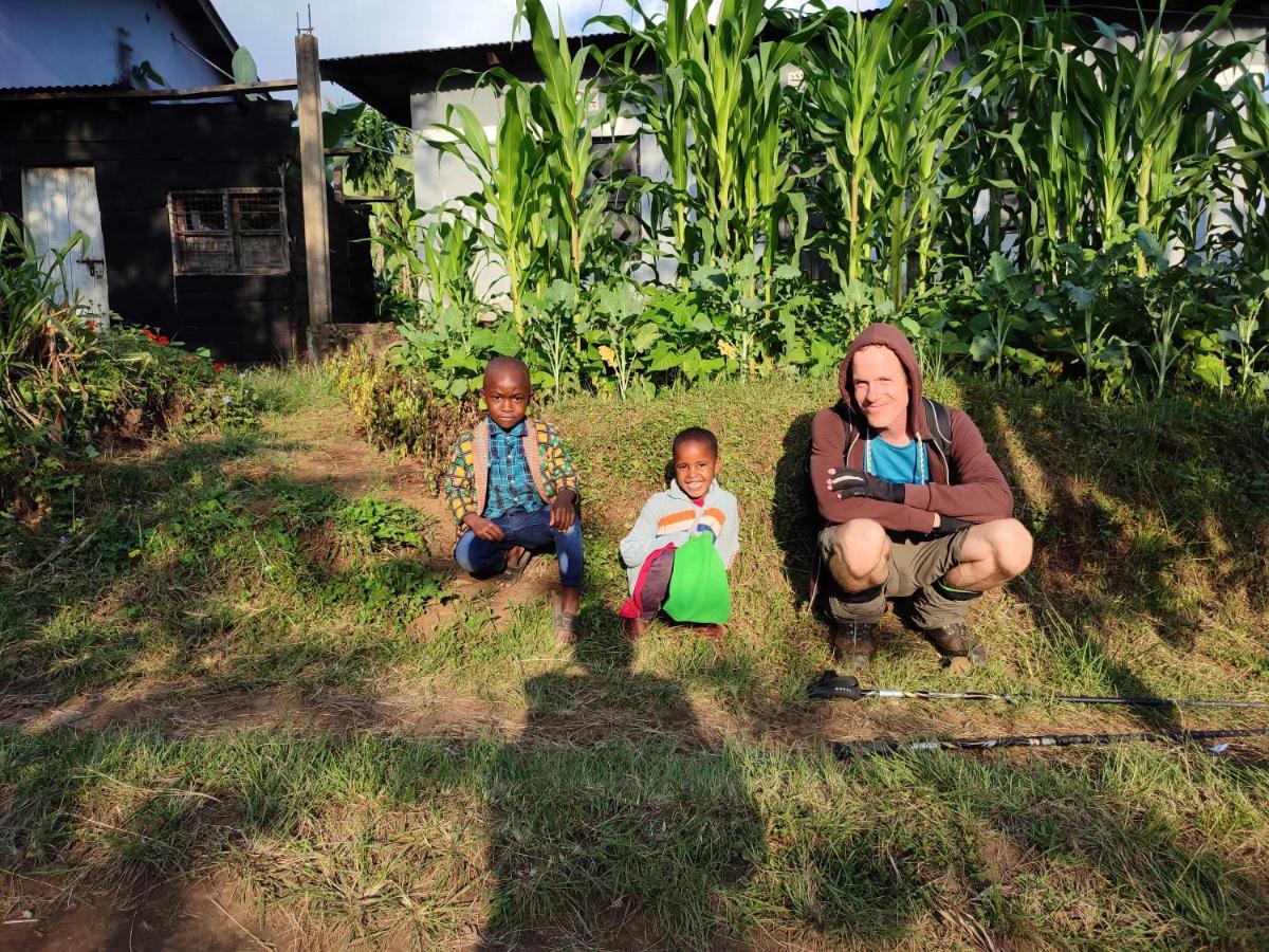 Mai Kilimanjaro Home Stay Marangu Buitenkant foto